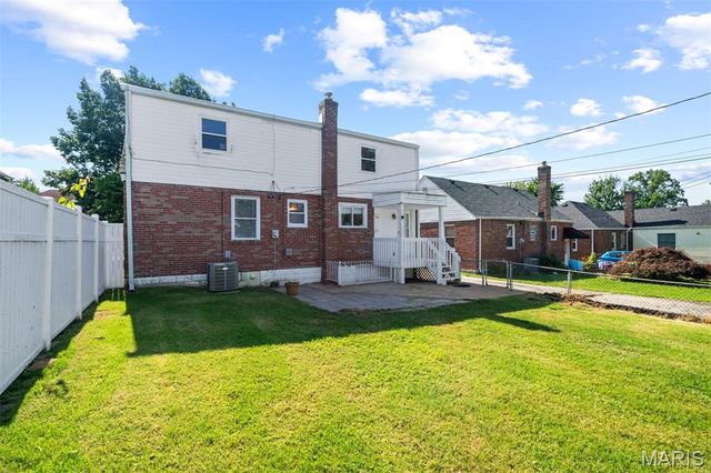 8625 Neier Lane, Affton, MO 63123