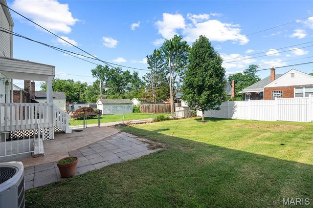 8625 Neier Lane, Affton, MO 63123