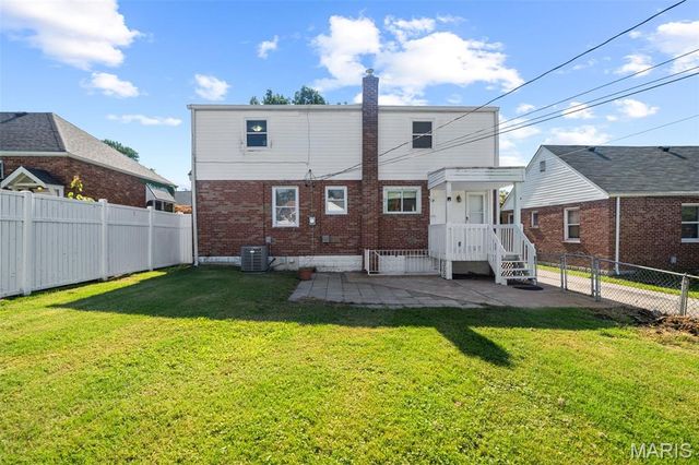 8625 Neier Lane, Affton, MO 63123