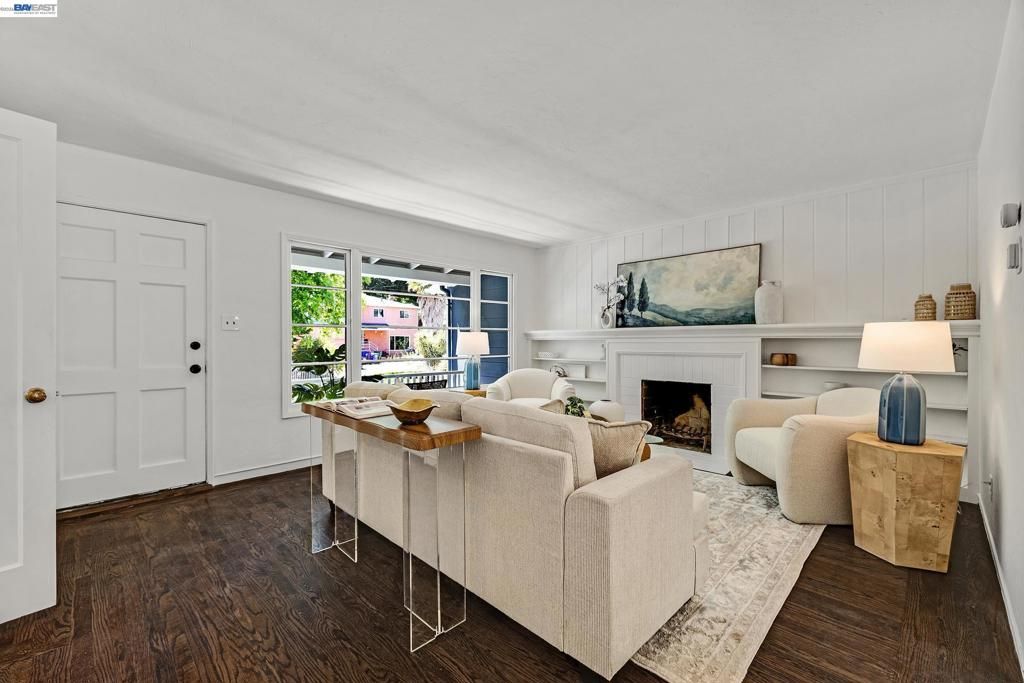Image 10 of property listing at 18926 Walnut Rd, Castro Valley, CA 94546