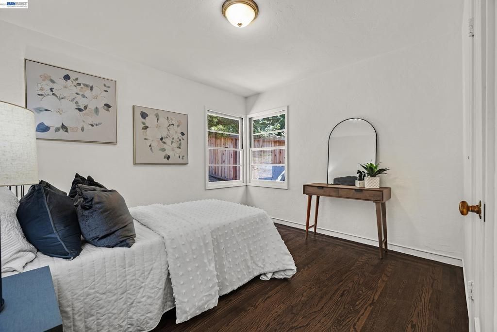 Image 26 of property listing at 18926 Walnut Rd, Castro Valley, CA 94546