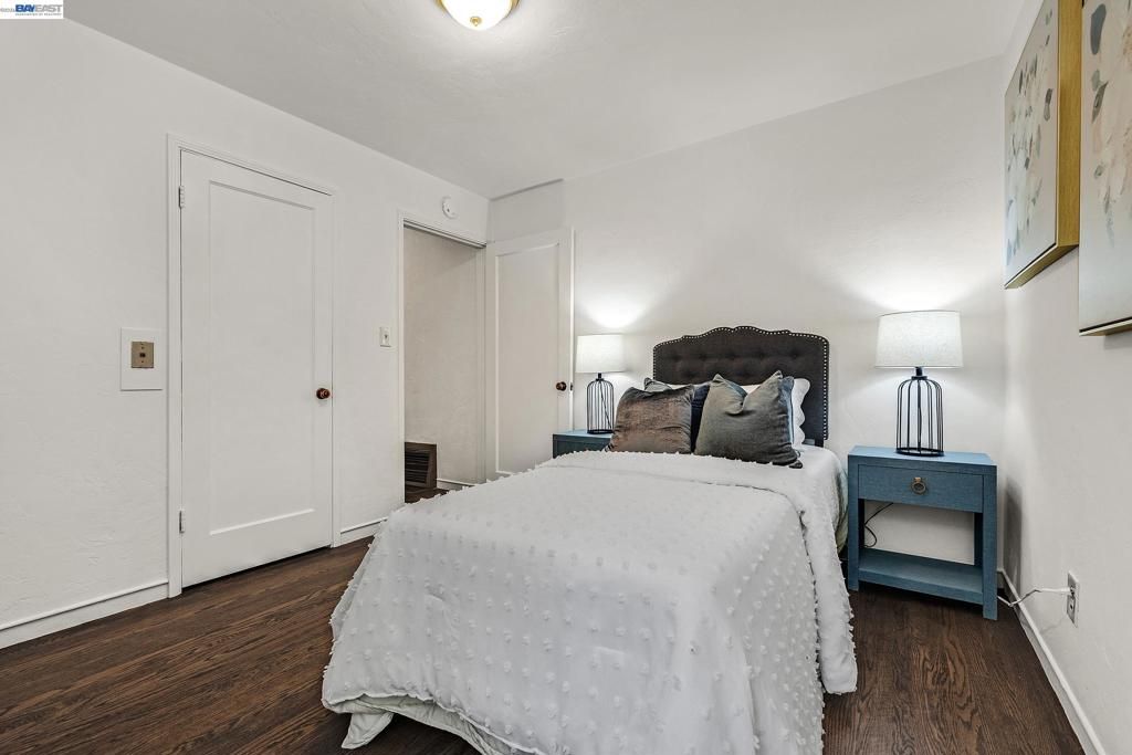 Image 27 of property listing at 18926 Walnut Rd, Castro Valley, CA 94546