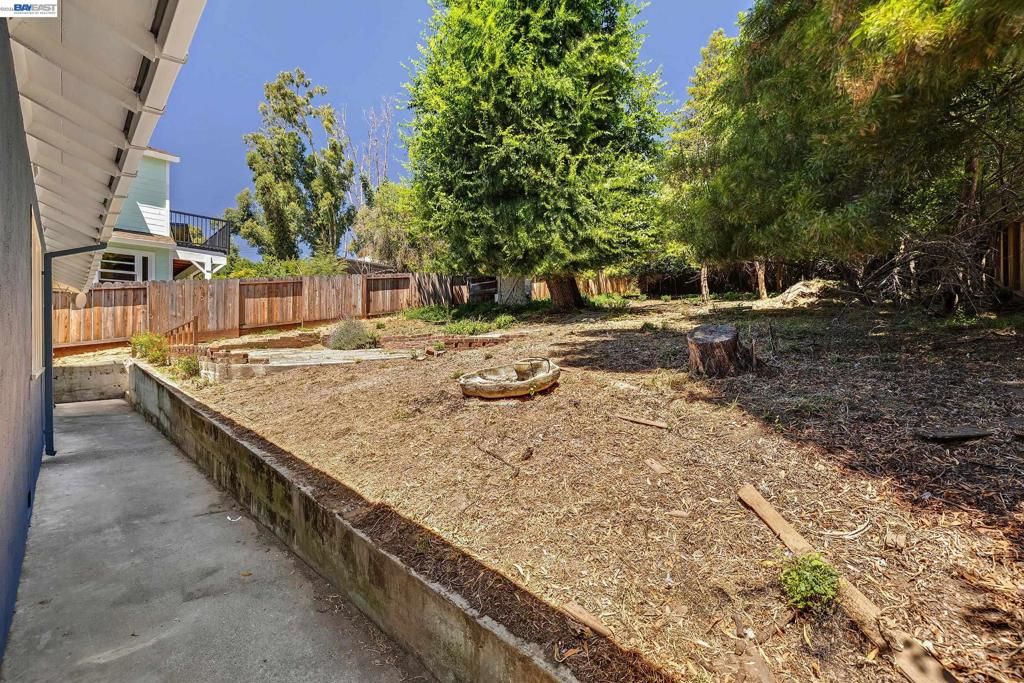Image 28 of property listing at 18926 Walnut Rd, Castro Valley, CA 94546