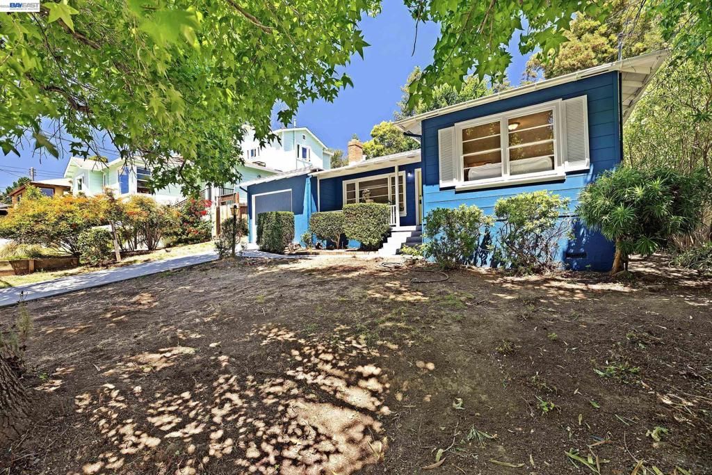 Image 3 of property listing at 18926 Walnut Rd, Castro Valley, CA 94546