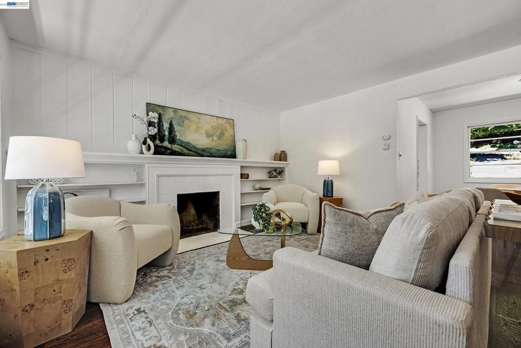 Image 6 of property listing at 18926 Walnut Rd, Castro Valley, CA 94546