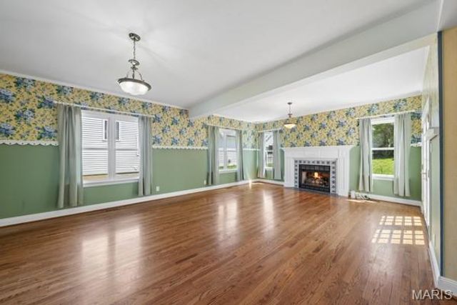 340 W Essex Avenue, Kirkwood, MO 63122