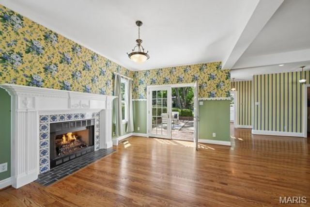 340 W Essex Avenue, Kirkwood, MO 63122