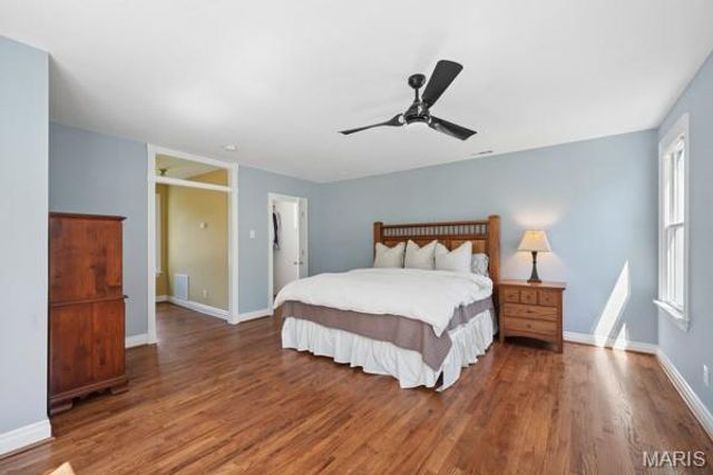 340 W Essex Avenue, Kirkwood, MO 63122
