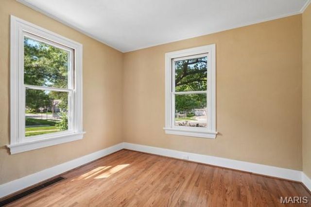 340 W Essex Avenue, Kirkwood, MO 63122