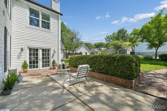 340 W Essex Avenue, Kirkwood, MO 63122