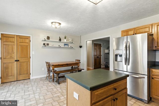 1451 WANDA DR, Hanover, PA 17331