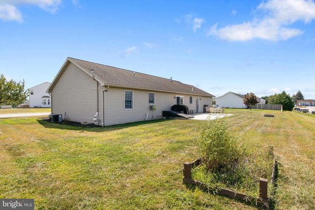 1451 WANDA DR, Hanover, PA 17331