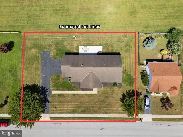 1451 WANDA DR, Hanover, PA 17331