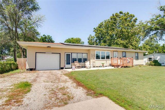 117 S Hamilton Street, Otterville, IL 62052