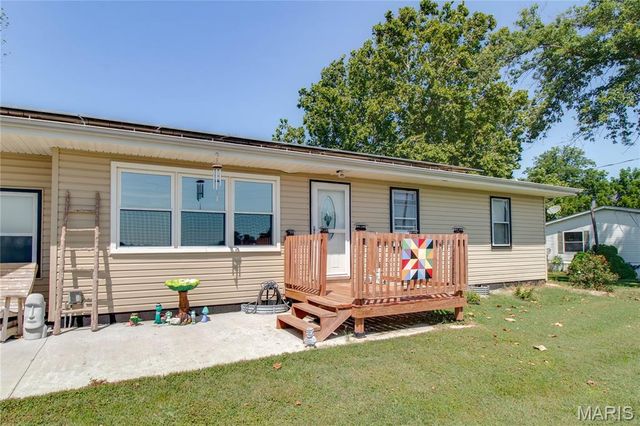 117 S Hamilton Street, Otterville, IL 62052