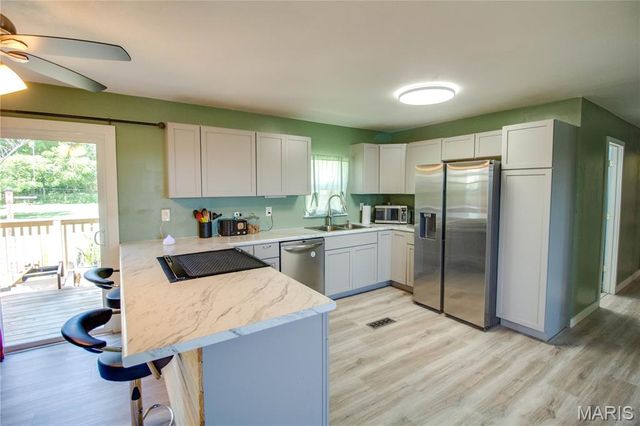 117 S Hamilton Street, Otterville, IL 62052