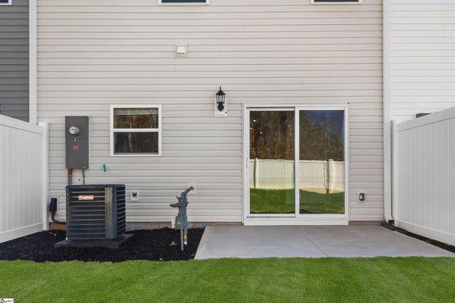 135 Randwick Lane, Greer, SC 29651