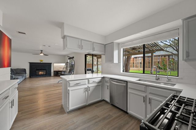 11942 Bittern HOLW, Austin, TX 78758