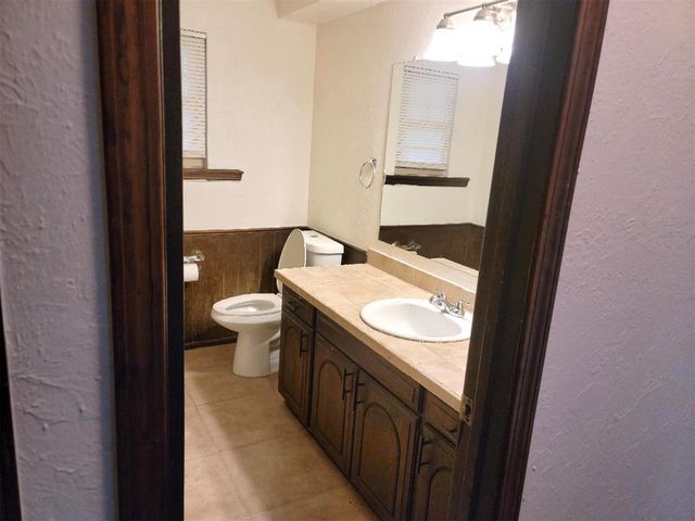 713 NE 83rd Street, Oklahoma City, OK 73114