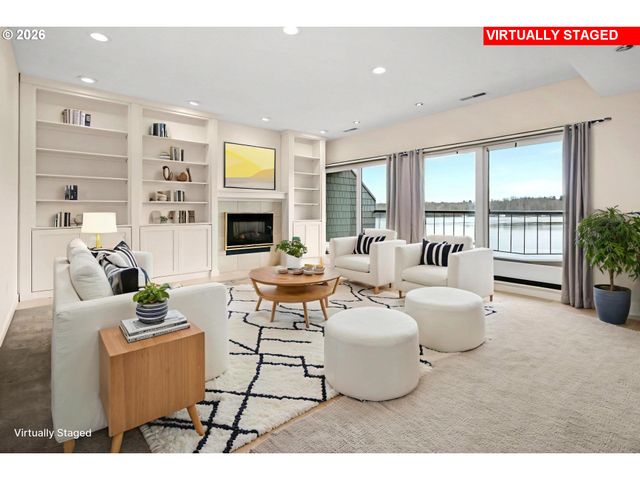 5826 S RIVERPOINT Ln, Portland, OR 97239