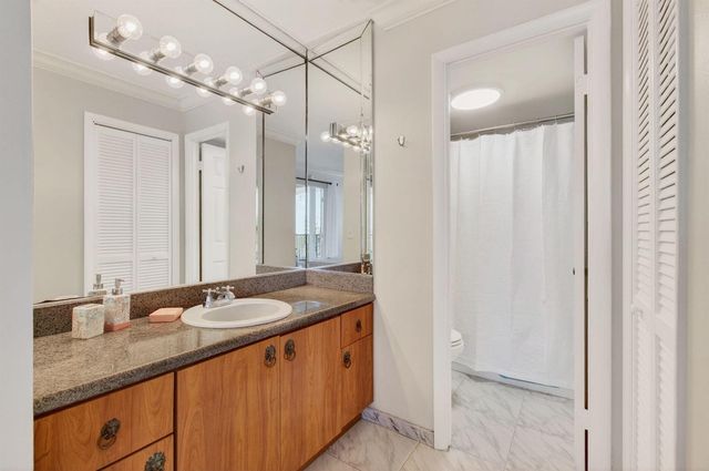 1239 Hillsboro Mile 403, Hillsboro Beach, FL 33062