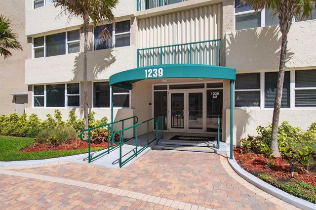1239 Hillsboro Mile 403, Hillsboro Beach, FL 33062