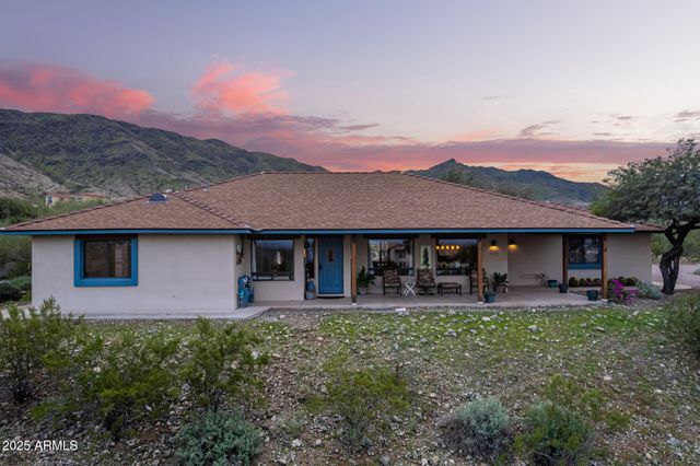 2535 W SUNRISE Drive, Phoenix, AZ 85041