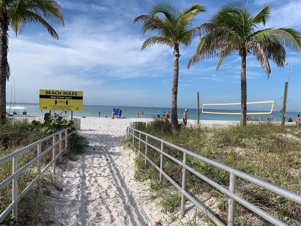 Image 16 of property listing at 273 REX PLACE G, Madeira Beach, FL 33708