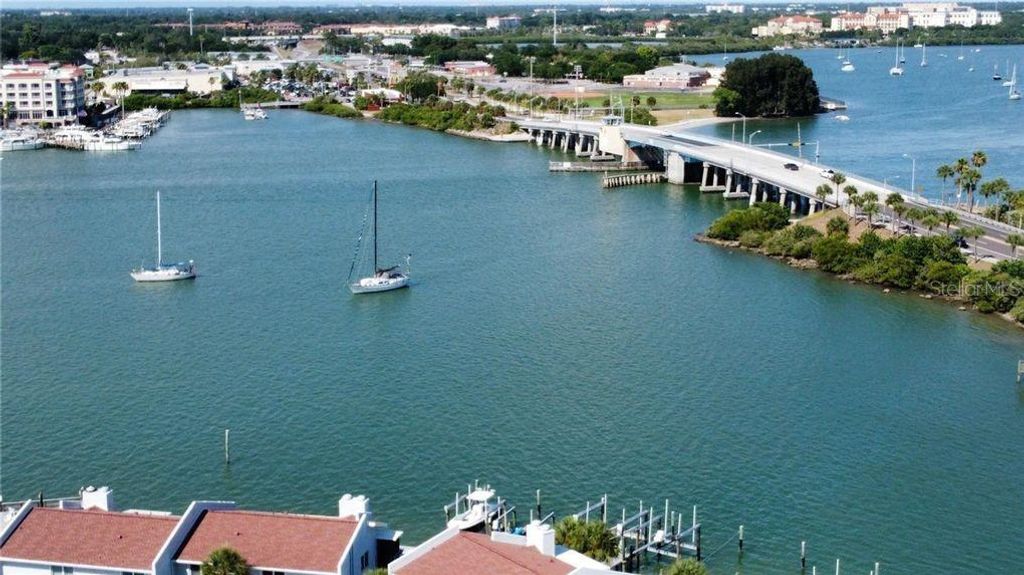 Image 7 of property listing at 273 REX PLACE G, Madeira Beach, FL 33708