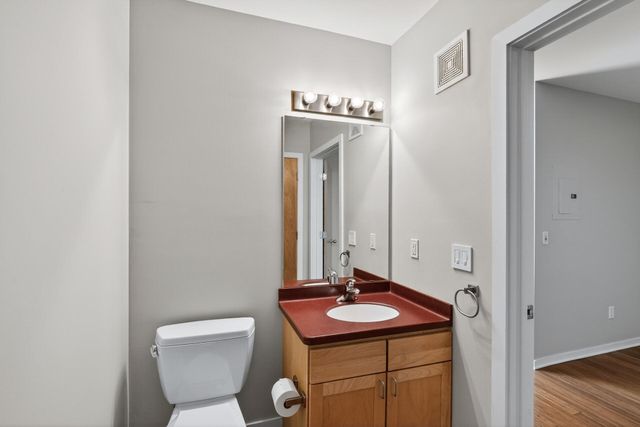 1829 3rd Avenue S 204, Minneapolis, MN 55404