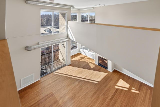 1829 3rd Avenue S 204, Minneapolis, MN 55404