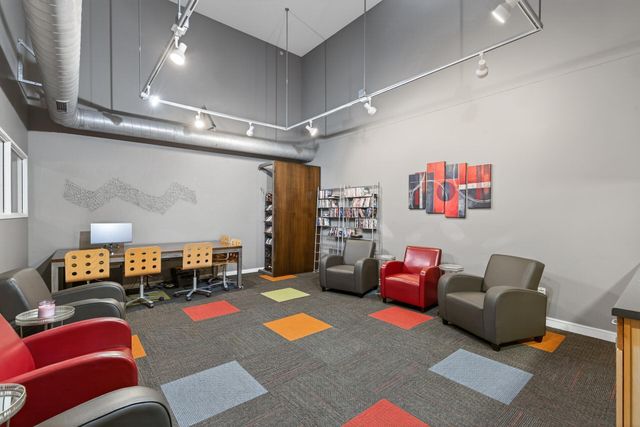 1829 3rd Avenue S 204, Minneapolis, MN 55404