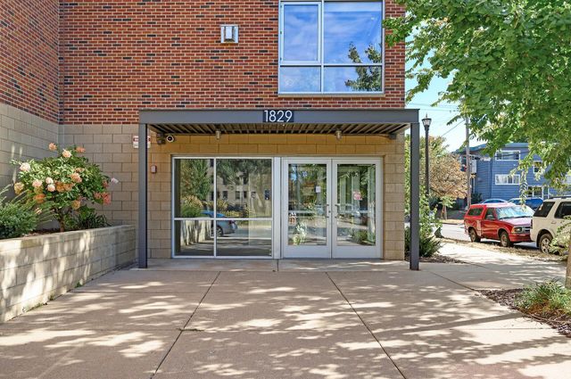 1829 3rd Avenue S 204, Minneapolis, MN 55404