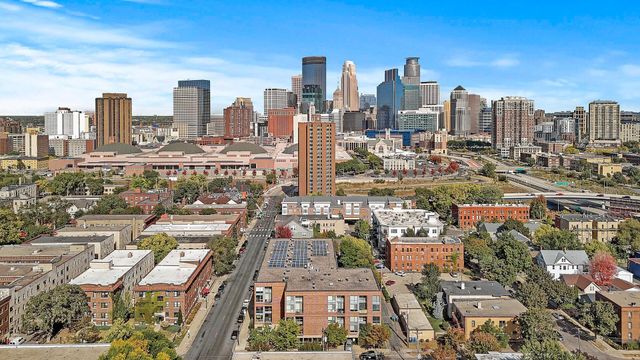 1829 3rd Avenue S 204, Minneapolis, MN 55404