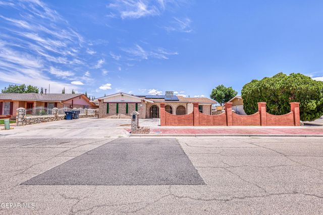 11013 BOB STONE Dr Drive, El Paso, TX 79936