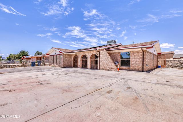 11013 BOB STONE Dr Drive, El Paso, TX 79936