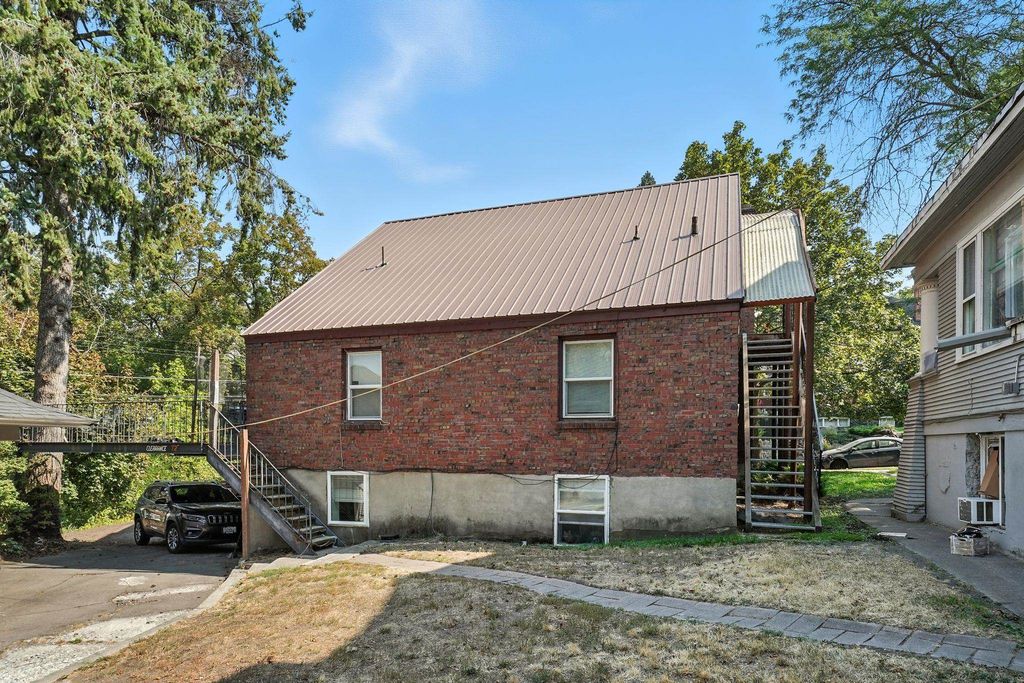 1204 W 8th Ave, Spokane, WA 99204 photo 8
