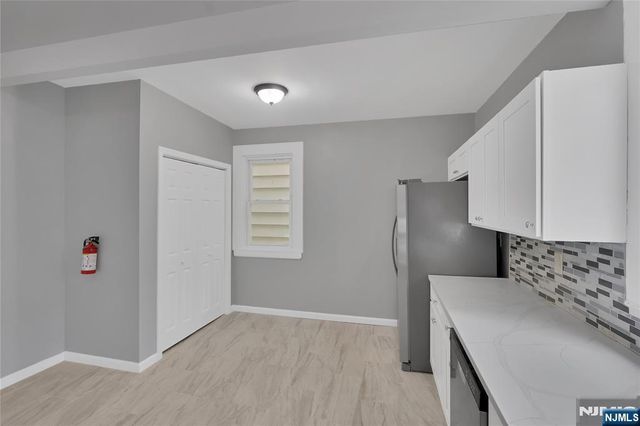 106 11th Street, Newark, NJ 07107