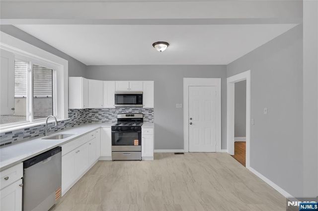 106 11th Street, Newark, NJ 07107