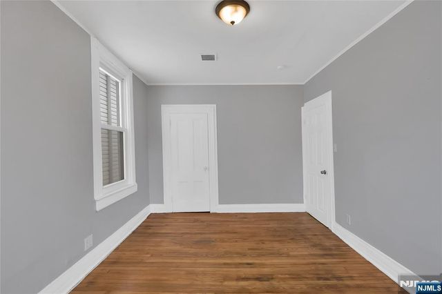 106 11th Street, Newark, NJ 07107