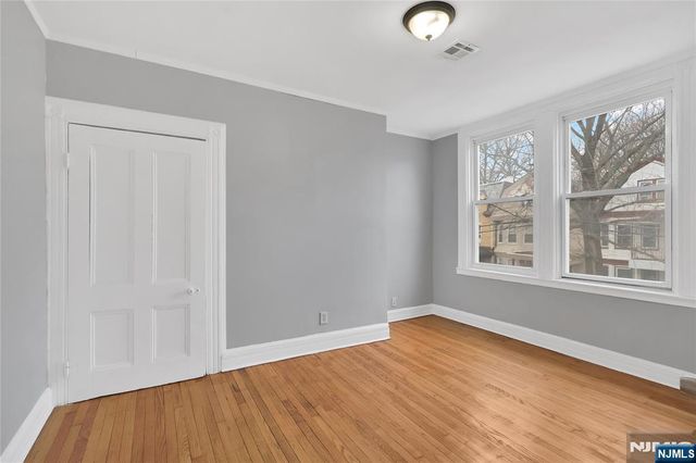 106 11th Street, Newark, NJ 07107