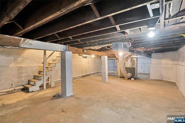 106 11th Street, Newark, NJ 07107