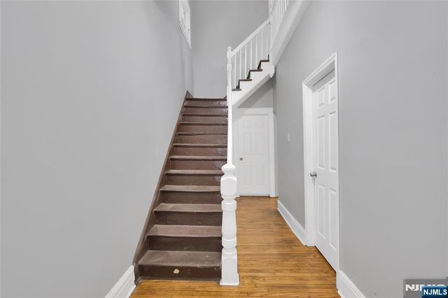 106 11th Street, Newark, NJ 07107