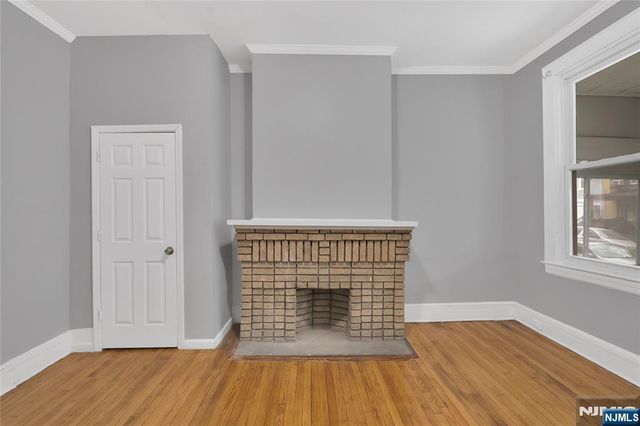 106 11th Street, Newark, NJ 07107