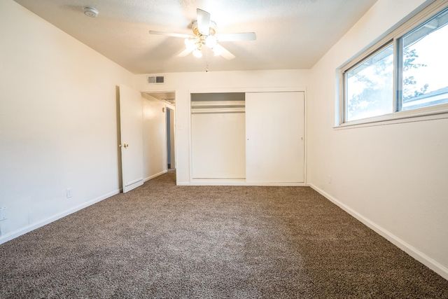 322 W Fountain Way, Fresno, CA 93705