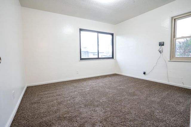 322 W Fountain Way, Fresno, CA 93705