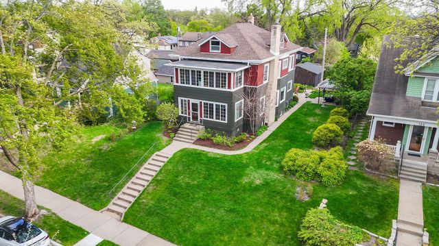 129 Melbourne Avenue SE, Minneapolis, MN 55414