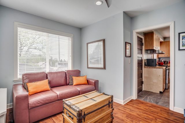 129 Melbourne Avenue SE, Minneapolis, MN 55414