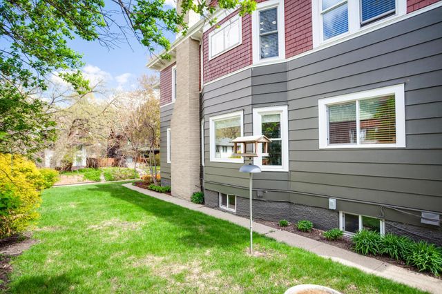 129 Melbourne Avenue SE, Minneapolis, MN 55414