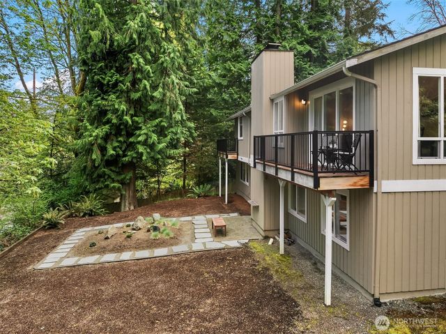9360 SE 68th, Mercer Island, WA 98040